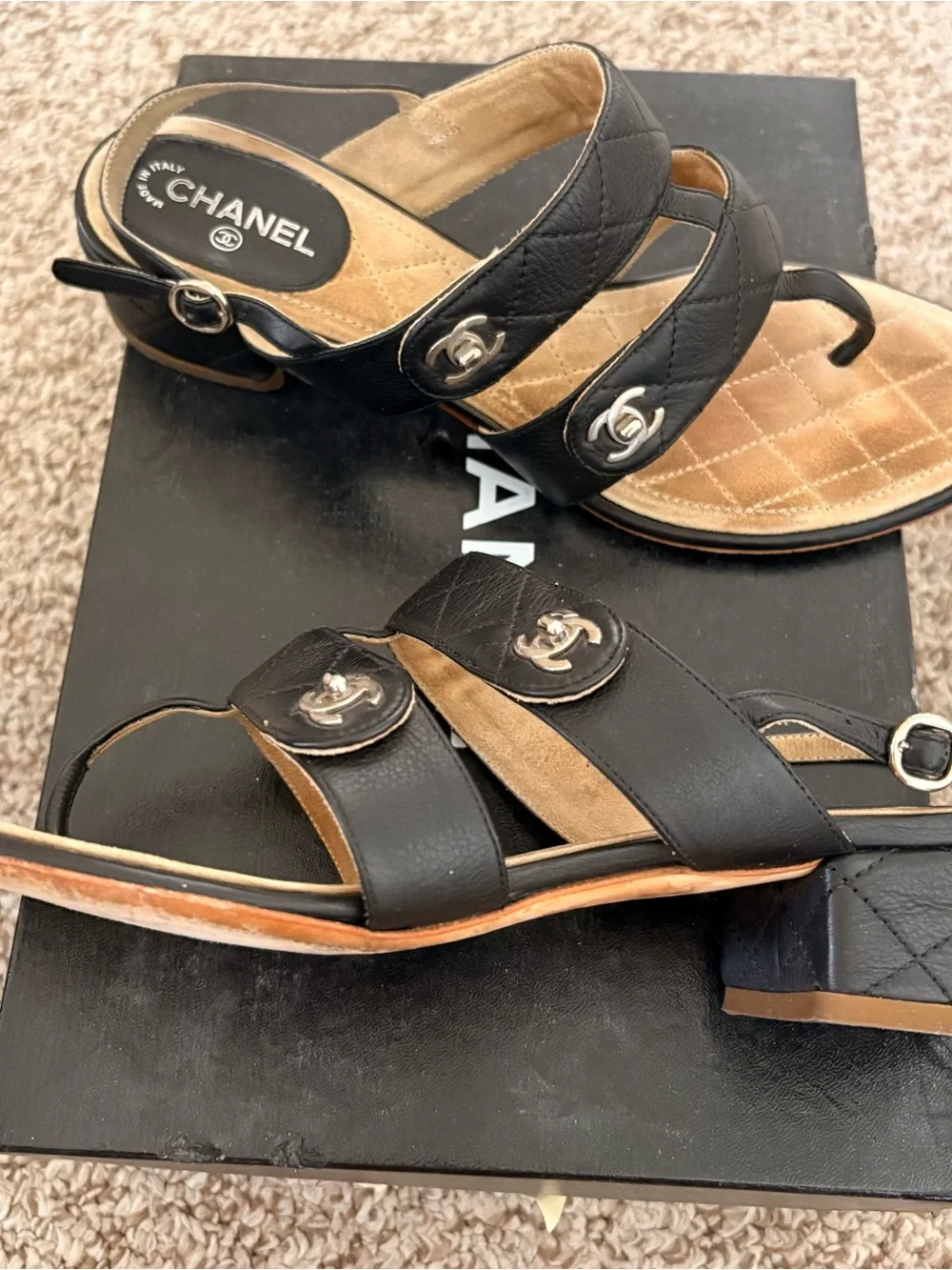 CHANEL Black Quilted Leather Toe-Post Sandals with CC Hardware